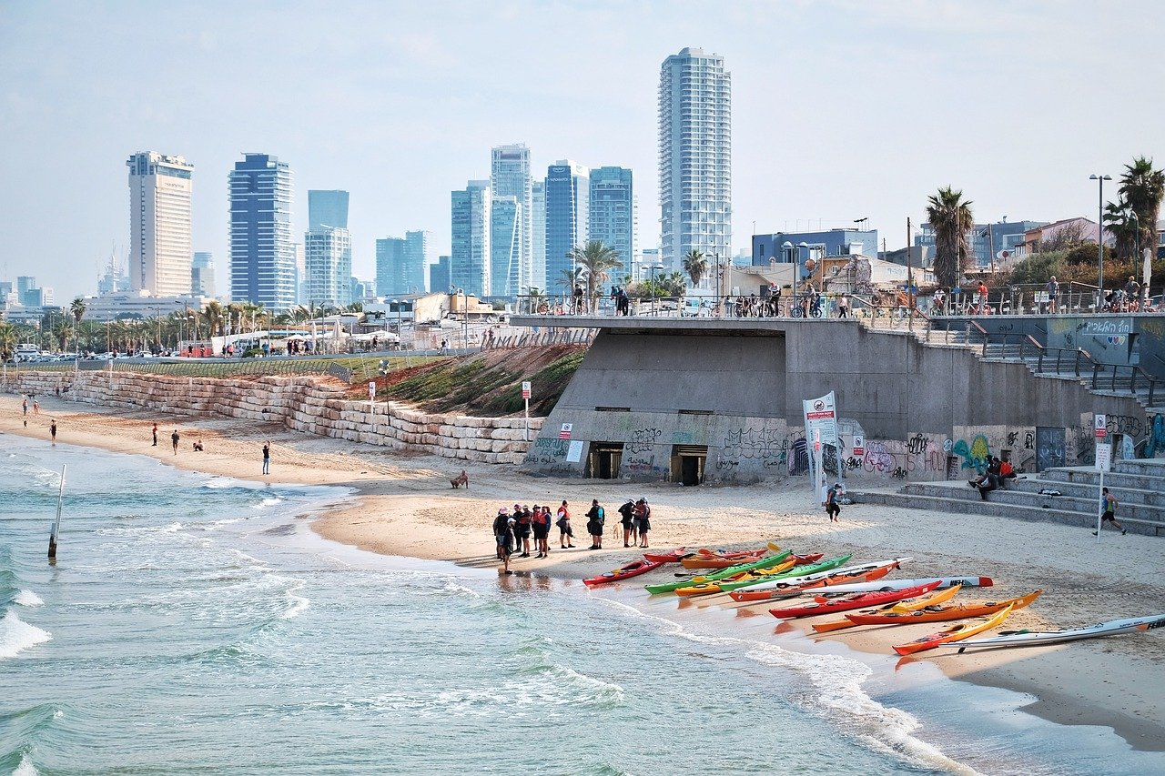 Explore Tel Aviv in a healthy way